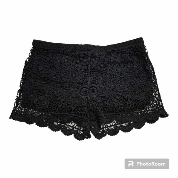 Juniors dizzylizzy Black Lace Shorts Size Large - Picture 2 of 9